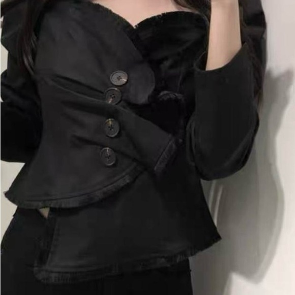 Jackets & Blazers - Elegant Black Women's Jacket